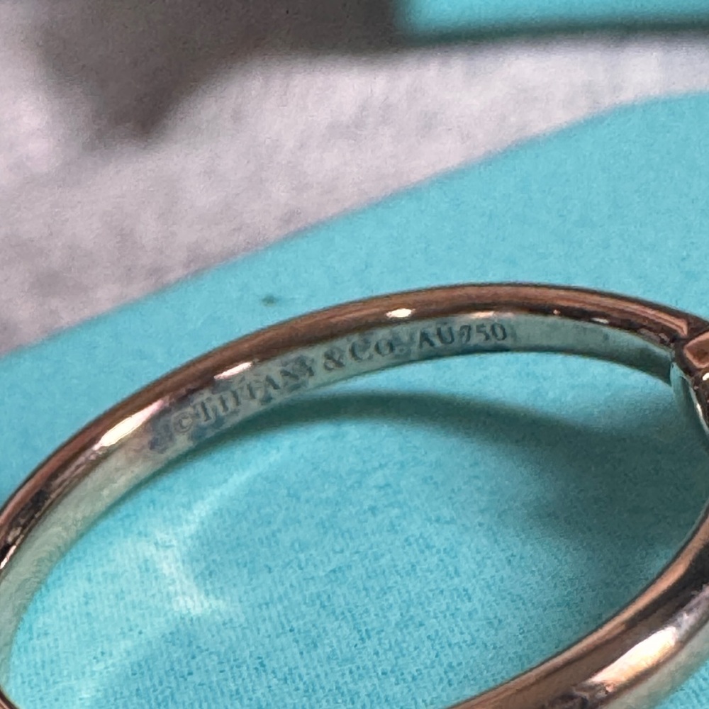 Tiffany & Co Retired and HTF Moonstone 18k RH Ring - Picture 12 of 17